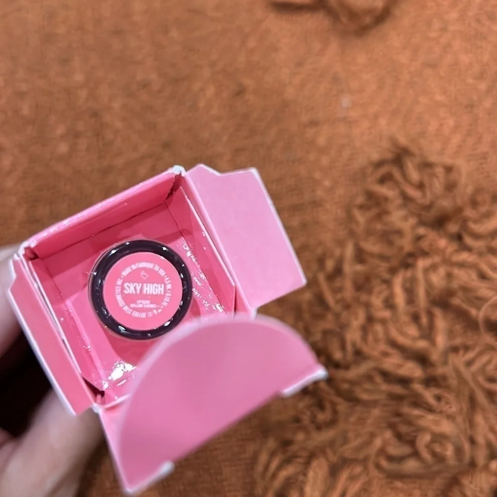 Jeffree Star cosmetics the Gloss Lipgloss in Sky High Brand New in Box rare